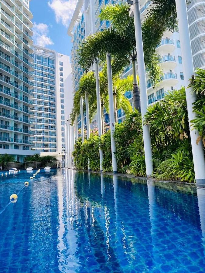 Azure Condo Resort Paranaque Bldg Maldives Manila Exterior photo