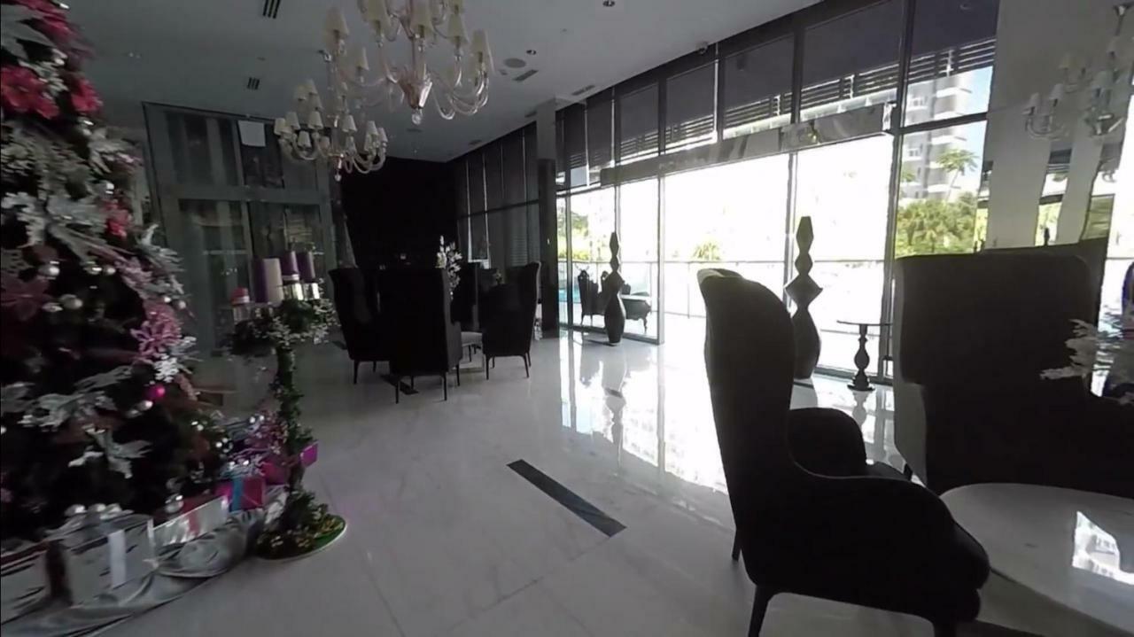 Azure Condo Resort Paranaque Bldg Maldives Manila Exterior photo